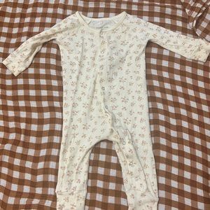 Quincy Mae floral print  onesie 3-6 MO